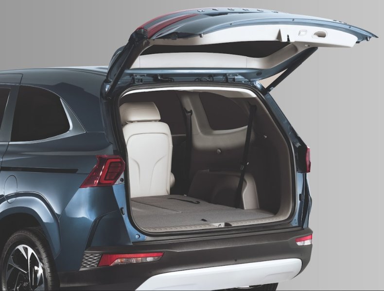 Hyundai CUSTIN, Вместительный салон